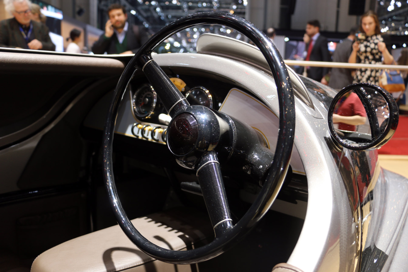 Illustration for article titled Morgan's Electric 3 Wheeler Is Full Of Surprises